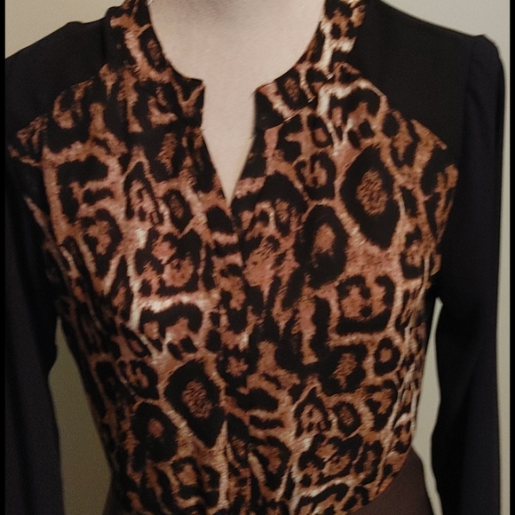 Blouse - Picture 2 of 6